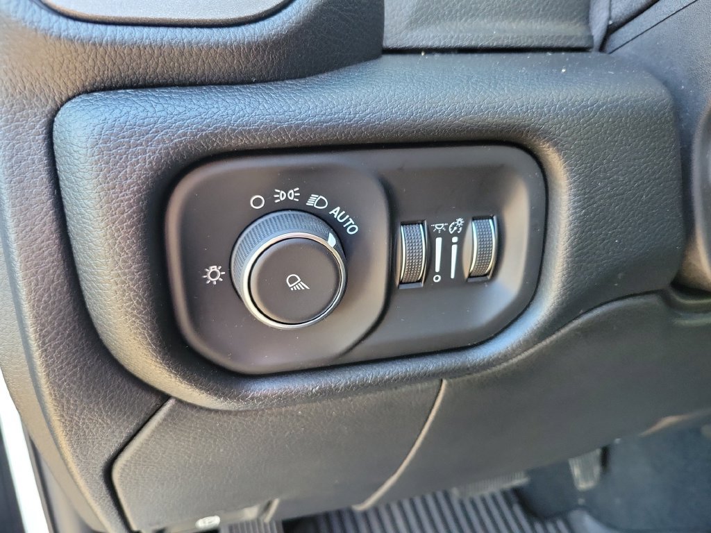 Used 2019 RAM 2500 Tradesman AWD/4WD image 28