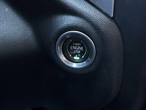 Used 2021 GMC Sierra 1500 Elevation w/ Preferred Package image 31