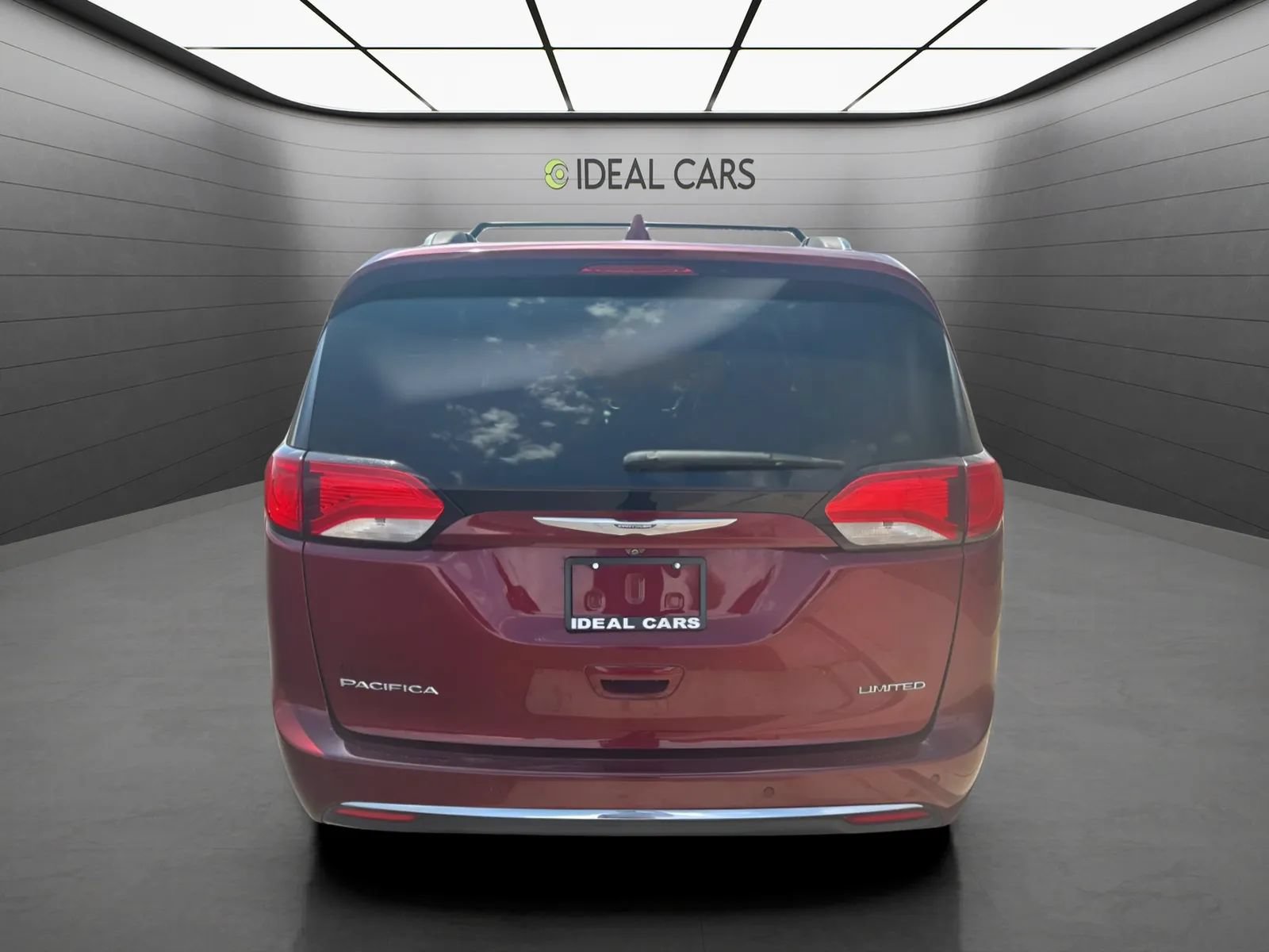 Used 2017 Chrysler Pacifica Limited FWD image 7