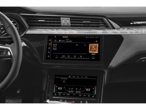 Used 2024 Audi Q8 e-tron Premium Plus w/ Premium Plus Package AWD/4WD image 10