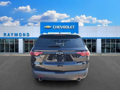 Used 2023 Chevrolet Traverse LT w/ Midnight/Sport Edition AWD/4WD image 4