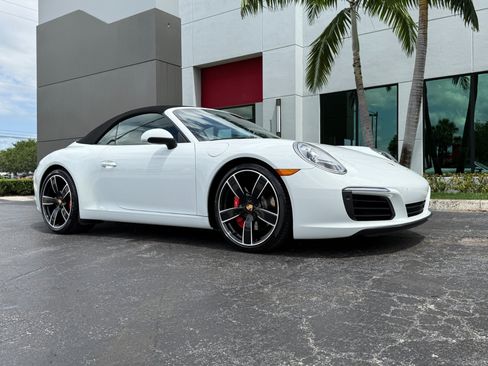 Used 2017 Porsche 911 Carrera S RWD image 6
