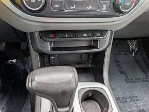 Used 2016 Chevrolet Colorado LT w/ LT Convenience Package AWD/4WD image 21