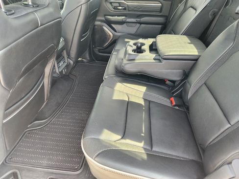 Used 2025 RAM 1500 Limited AWD/4WD image 32