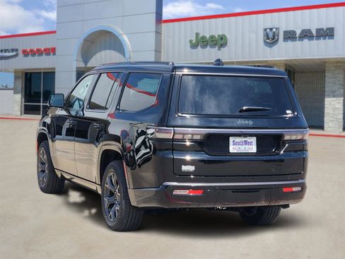 New 2026 Jeep Grand Wagoneer Limited AWD/4WD image 4