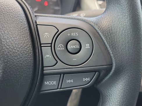 Used 2025 Toyota Corolla LE FWD image 20
