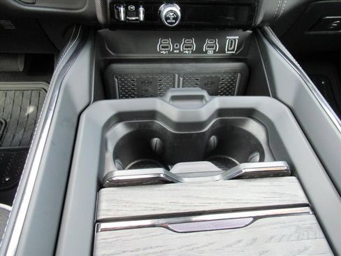 Used 2026 RAM 1500 Limited AWD/4WD image 30