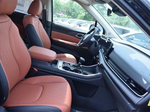 New 2026 Kia Carnival SX image 14