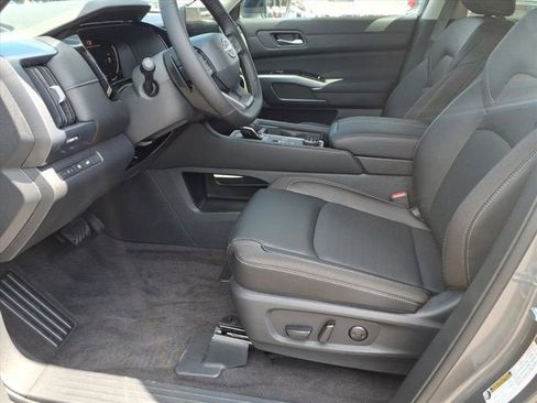 New 2026 Nissan Pathfinder SL AWD/4WD image 7