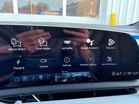 New 2026 Cadillac Optiq Sport 1 image 33