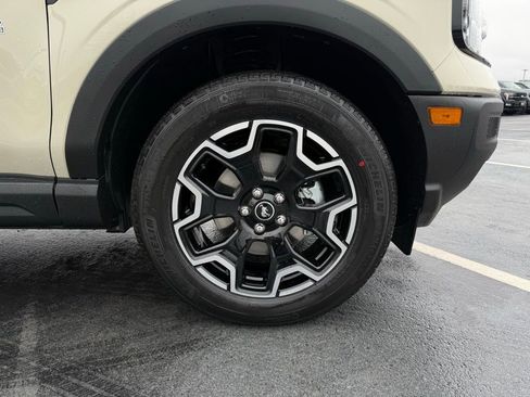 New 2025 Ford Bronco Sport Outer Banks AWD/4WD image 32