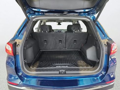 Used 2020 Chevrolet Equinox LT w/ Driver Convenience Package FWD image 27