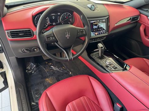 Certified 2022 Maserati Levante GT AWD/4WD image 15