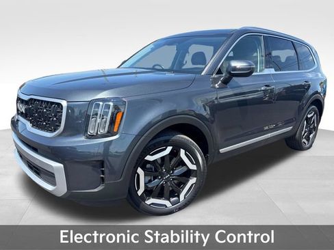 Used 2023 Kia Telluride EX w/ EX Captain's Chair Package AWD/4WD image 10