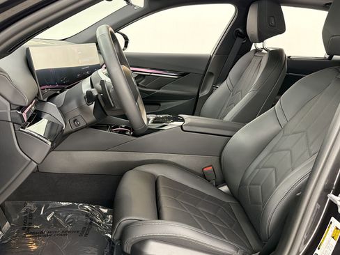 Certified 2026 BMW 530i RWD image 28