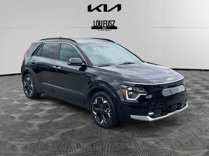 Used 2023 Kia Niro Wave w/ Wave Preserve Package