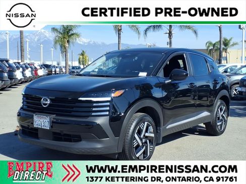 Certified 2025 Nissan Kicks SV w/ Charging Package image 1