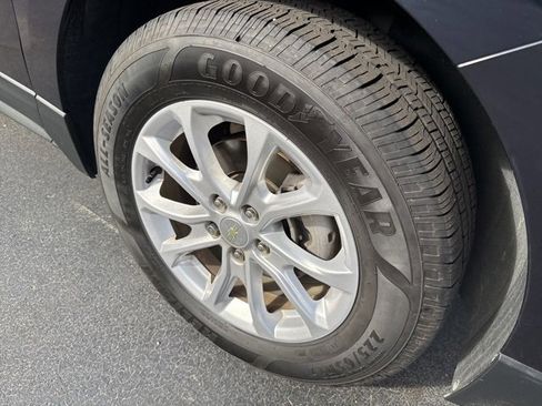 Used 2020 Chevrolet Equinox LT image 9