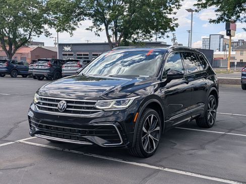 Used 2022 Volkswagen Tiguan SEL R-Line AWD/4WD image 10