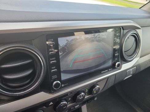 Used 2023 Toyota Tacoma SR5 AWD/4WD image 31
