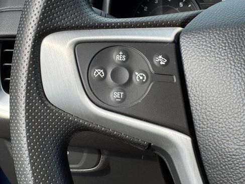 Used 2024 GMC Terrain SLE w/ Driver Convenience Package image 21