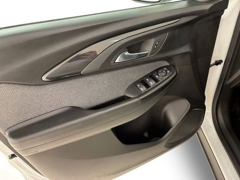 Certified 2023 Chevrolet TrailBlazer LT FWD image 13