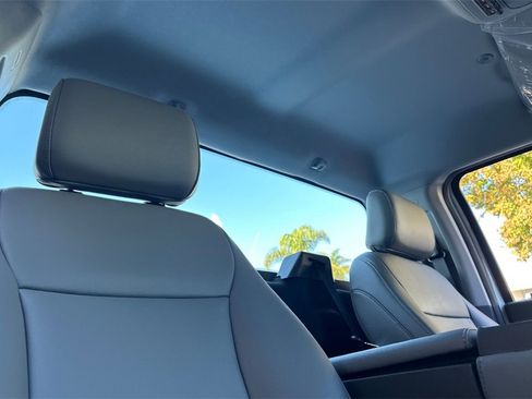 New 2025 Ford F250 XL w/ XL Chrome Package image 11