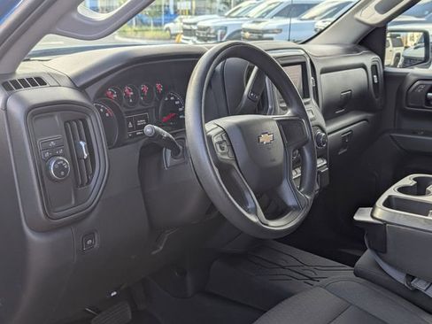 Certified 2022 Chevrolet Silverado 1500 Custom image 6