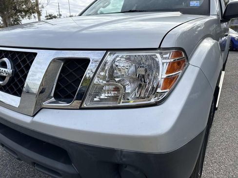 Used 2018 Nissan Frontier S image 10