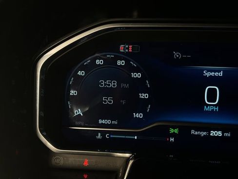 Used 2024 Chevrolet Silverado 3500 LT image 11