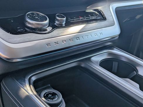 New 2026 Ford Expedition Platinum w/ Driver's Package image 52