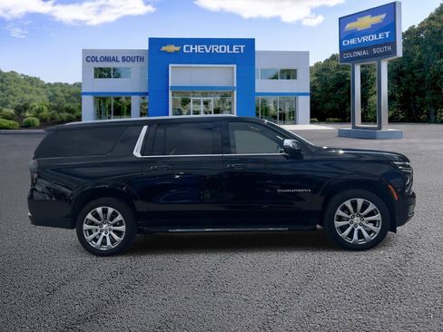 Certified 2025 Chevrolet Suburban Premier w/ Sun And Tow Package image 7