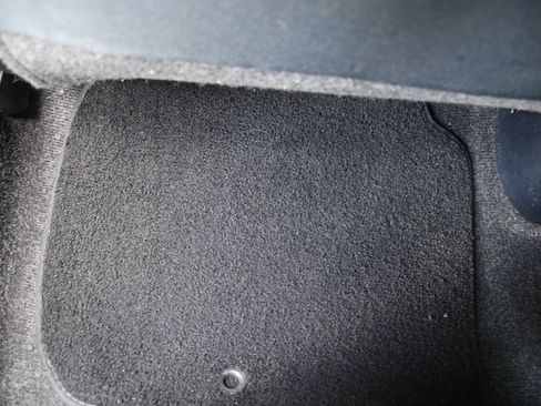 Used 2013 Toyota Yaris LE FWD image 17