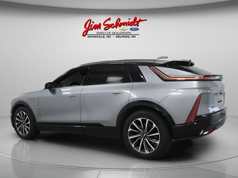 Used 2024 Cadillac Lyriq Sport AWD/4WD image 4