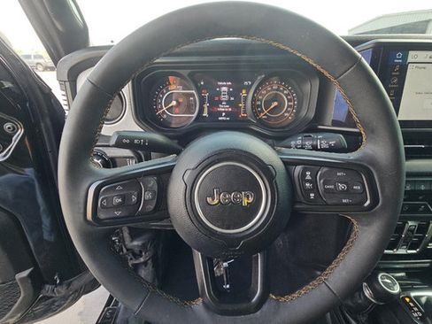 Used 2024 Jeep Wrangler Unlimited Sport AWD/4WD image 5