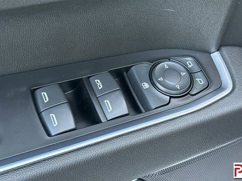 Certified 2022 Chevrolet Silverado 1500 RST image 12