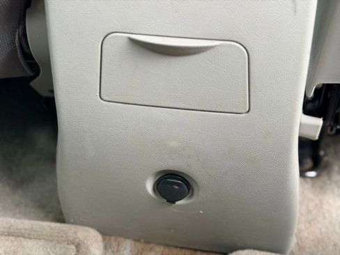 Used 2008 Chevrolet Equinox LT w/ LT Preferred Equipment Group FWD image 19