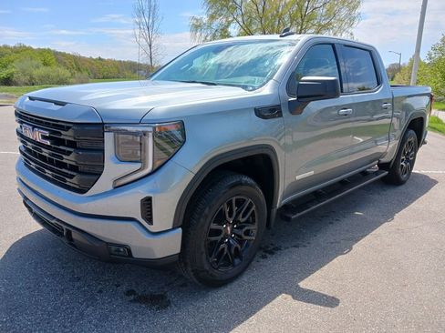 Used 2024 GMC Sierra 1500 Elevation AWD/4WD image 2