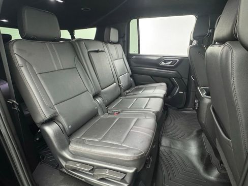 Used 2023 Chevrolet Suburban RST w/ Luxury Package AWD/4WD image 41