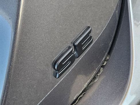 Used 2024 Toyota Camry SE w/ Convenience Package image 8