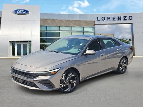 Used 2024 Hyundai Elantra SEL w/ Convenience Package FWD image 1