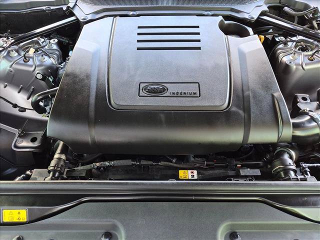 Certified 2025 Land Rover Discovery S AWD/4WD image 25