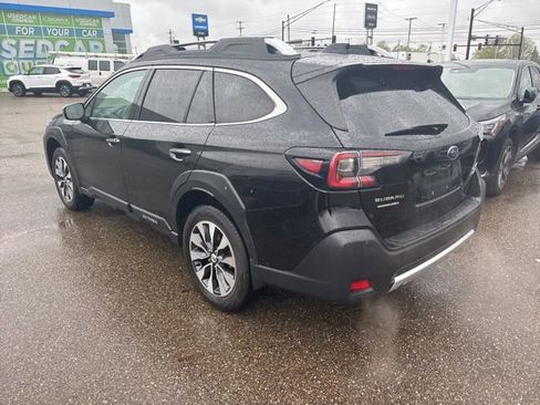 Used 2023 Subaru Outback Touring XT AWD/4WD image 4