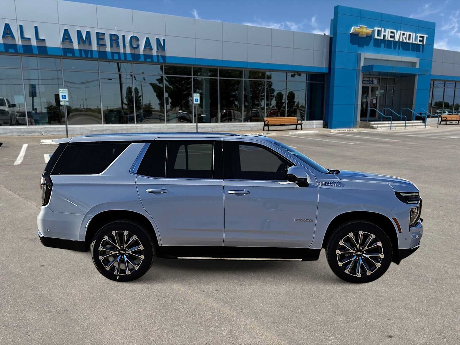 New 2026 Chevrolet Tahoe High Country w/ Sun And Tow Package AWD/4WD image 9