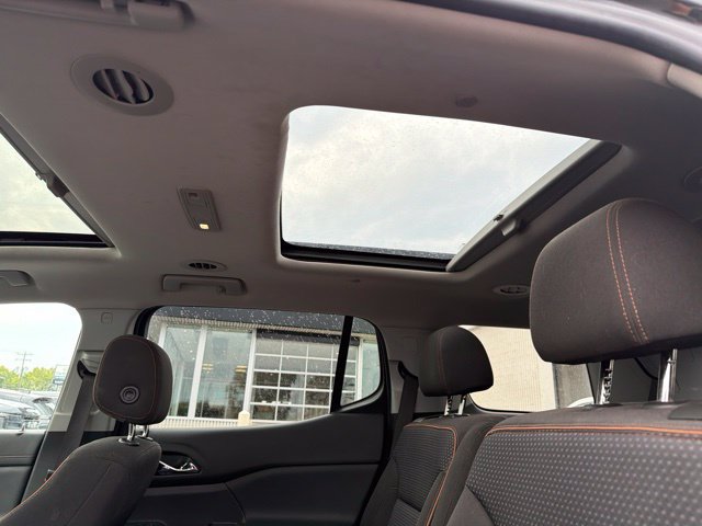 Used 2020 GMC Acadia AT4 w/ Trailering Package AWD/4WD image 25