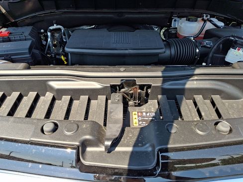 Certified 2026 Chevrolet Silverado 1500 High Country AWD/4WD image 27