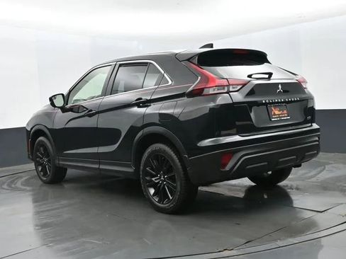 Used 2024 Mitsubishi Eclipse Cross LE AWD/4WD image 9