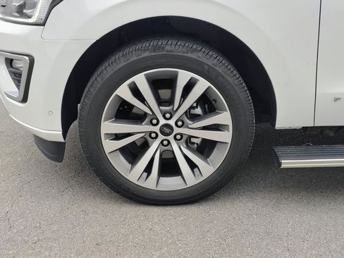 Used 2020 Ford Expedition Platinum image 9