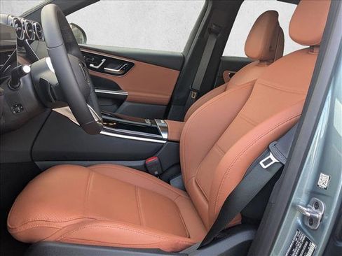 Used 2026 Mercedes-Benz GLC 300 image 12