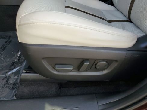 Used 2024 MAZDA CX-90 3.3 Turbo w/ Premium Plus Pkg image 18